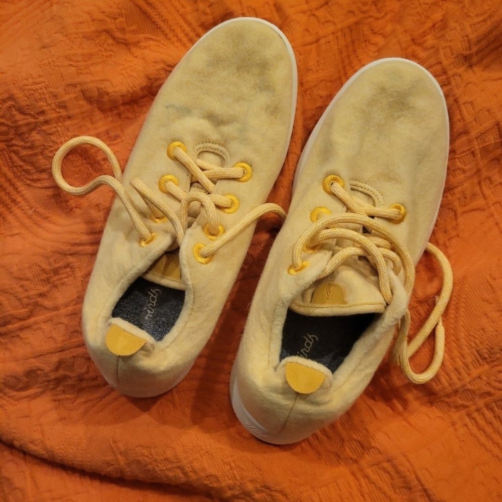 Allbirds butter yellow runners